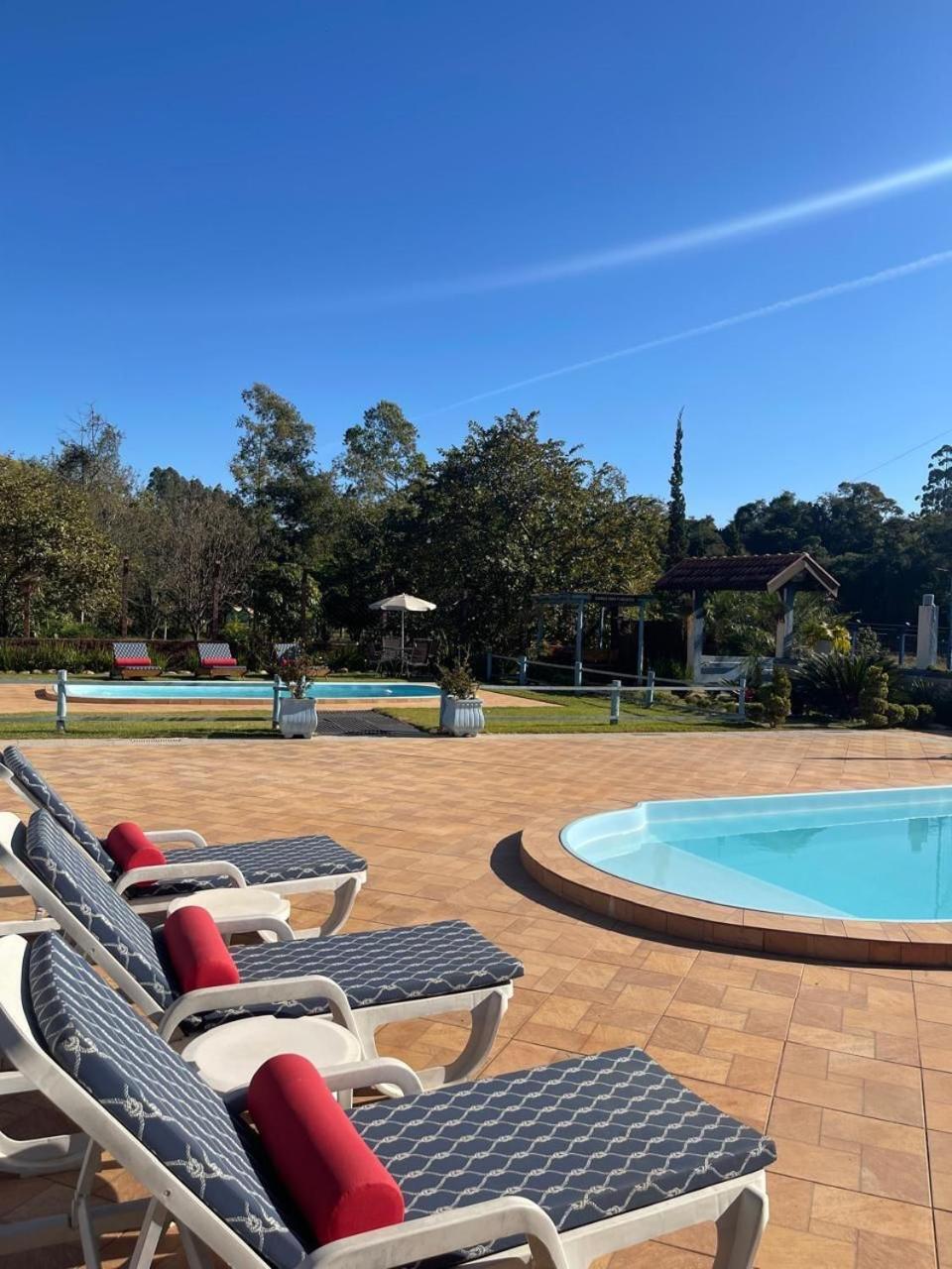 Pousada E Restaurante Bora Bora Da Serra São Bento do Sapucaí Exterior foto